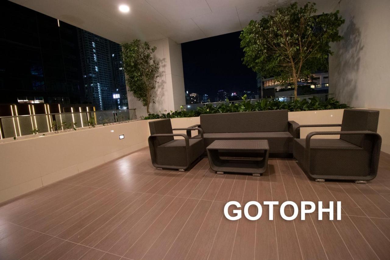 One Uptown Residence Taguig Exterior foto
