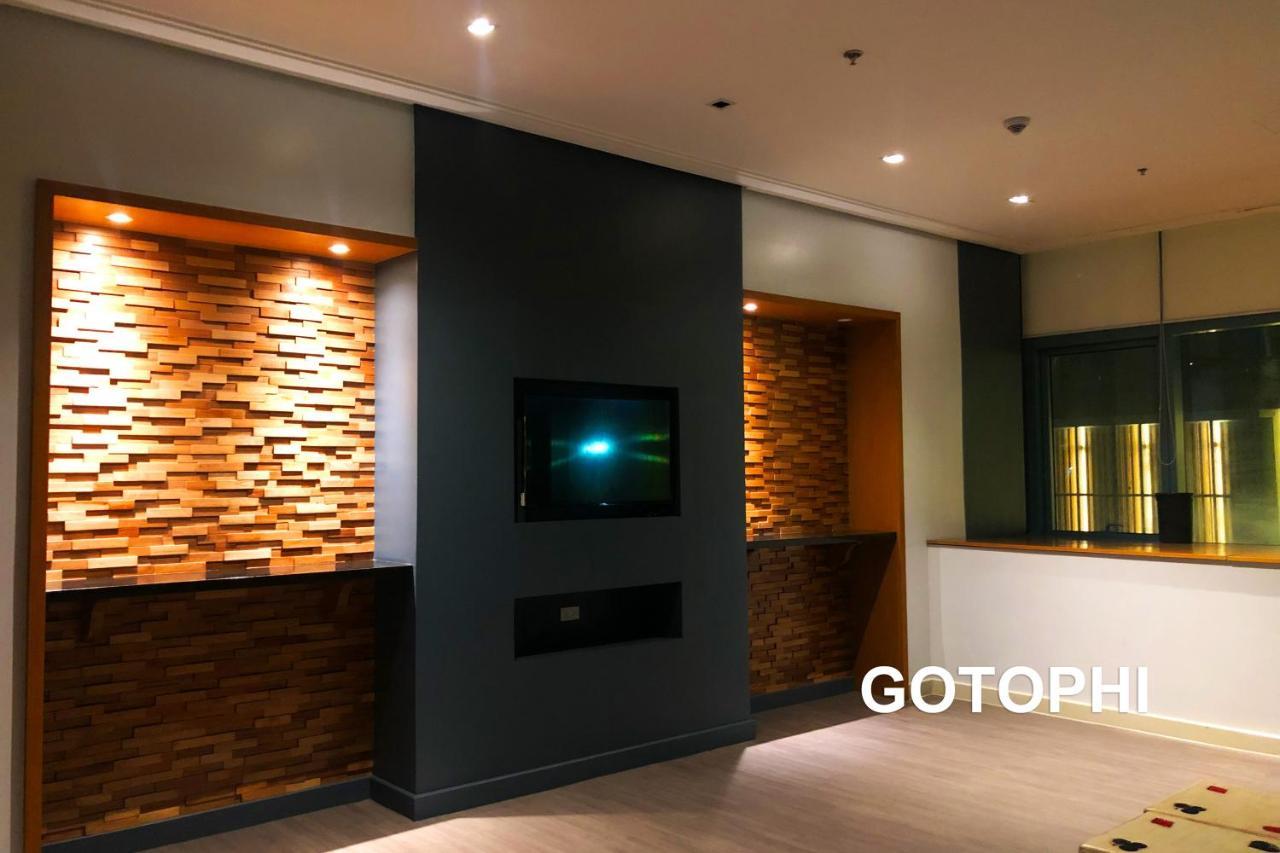 One Uptown Residence Taguig Exterior foto